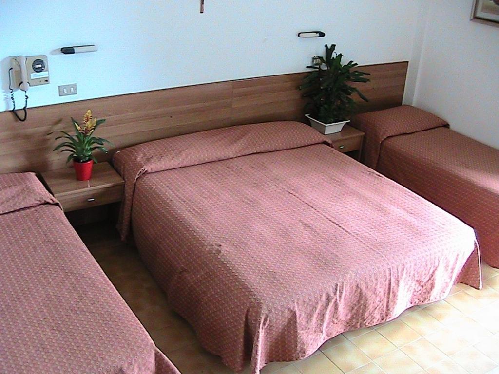 Hotel Universo Rimini Camera foto