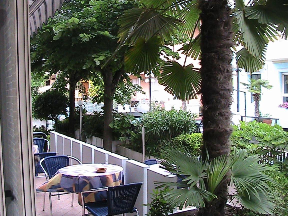 Hotel Universo Rimini Esterno foto